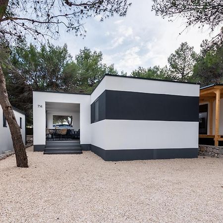 Luxury Mobile Home Pretty Green - Premium - Oaza Mira Resort -50 M From The Beach Drage Eksteriør billede