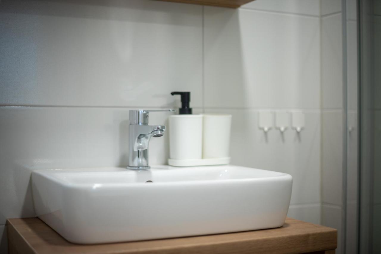 Luxury Mobile Home Pretty Green - Premium - Oaza Mira Resort -50 M From The Beach Drage Eksteriør billede