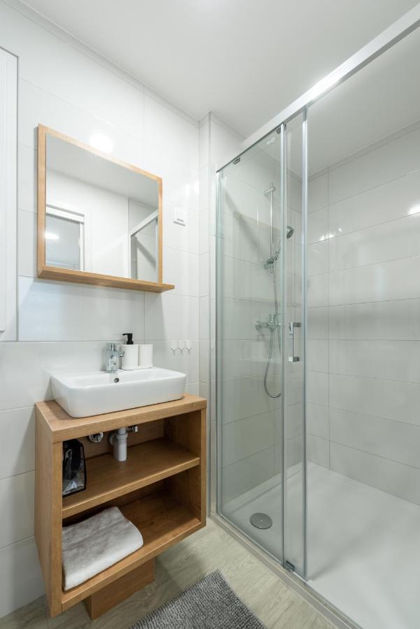 Luxury Mobile Home Pretty Green - Premium - Oaza Mira Resort -50 M From The Beach Drage Eksteriør billede