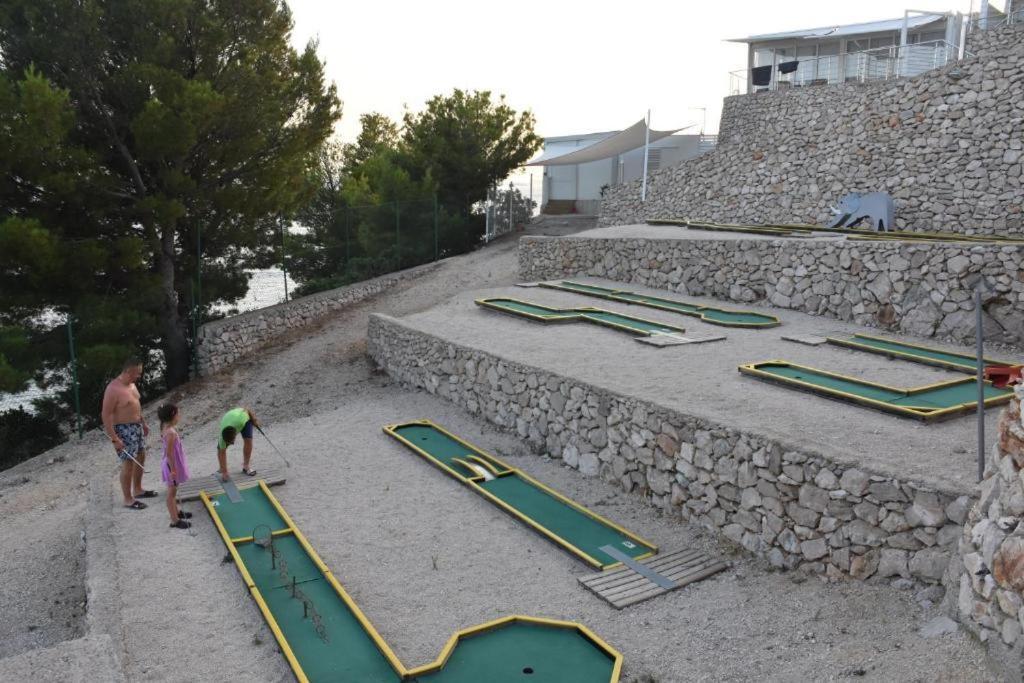 Luxury Mobile Home Pretty Green - Premium - Oaza Mira Resort -50 M From The Beach Drage Eksteriør billede